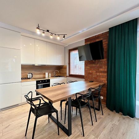 Stylish Apartment Oldtown Riverview Balcony Гданьск Экстерьер фото