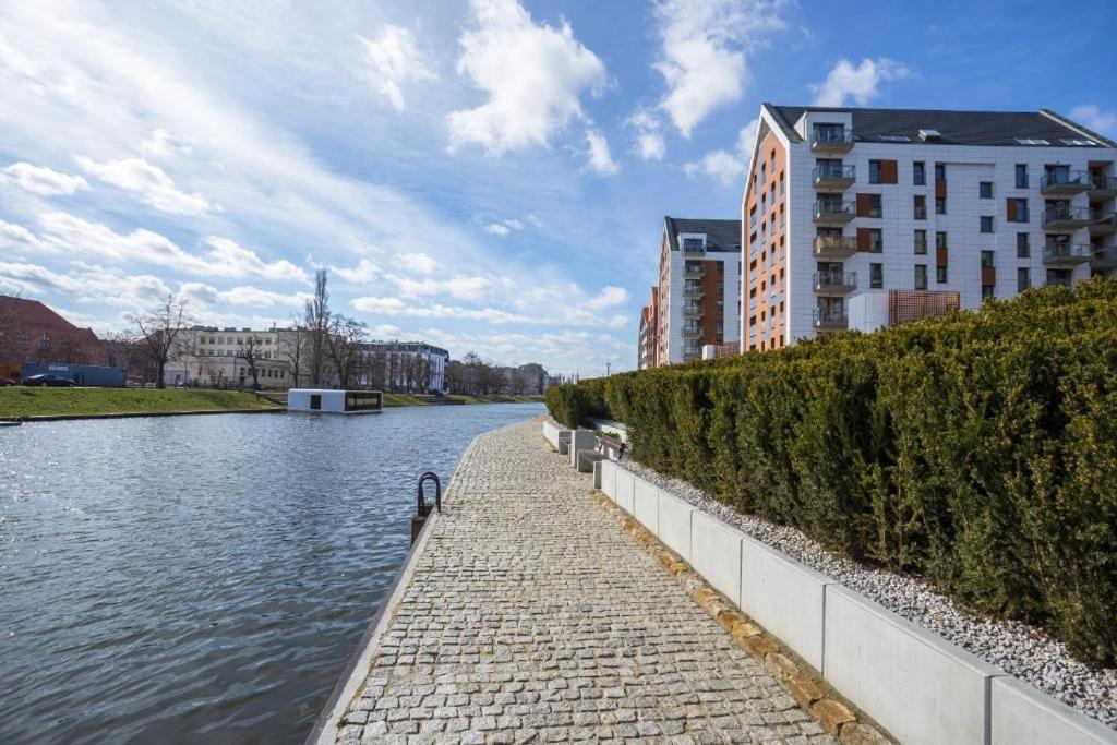 Stylish Apartment Oldtown Riverview Balcony Гданьск Экстерьер фото