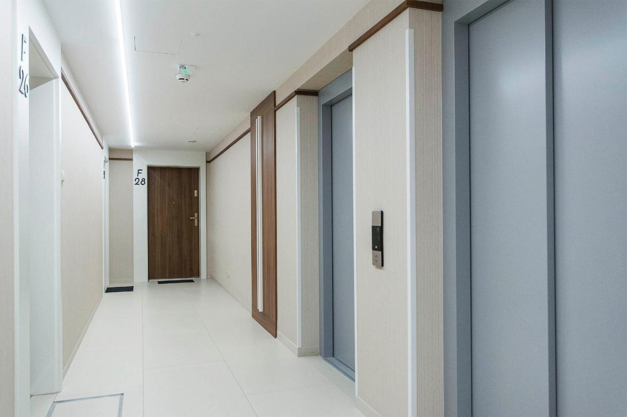 Stylish Apartment Oldtown Riverview Balcony Гданьск Экстерьер фото