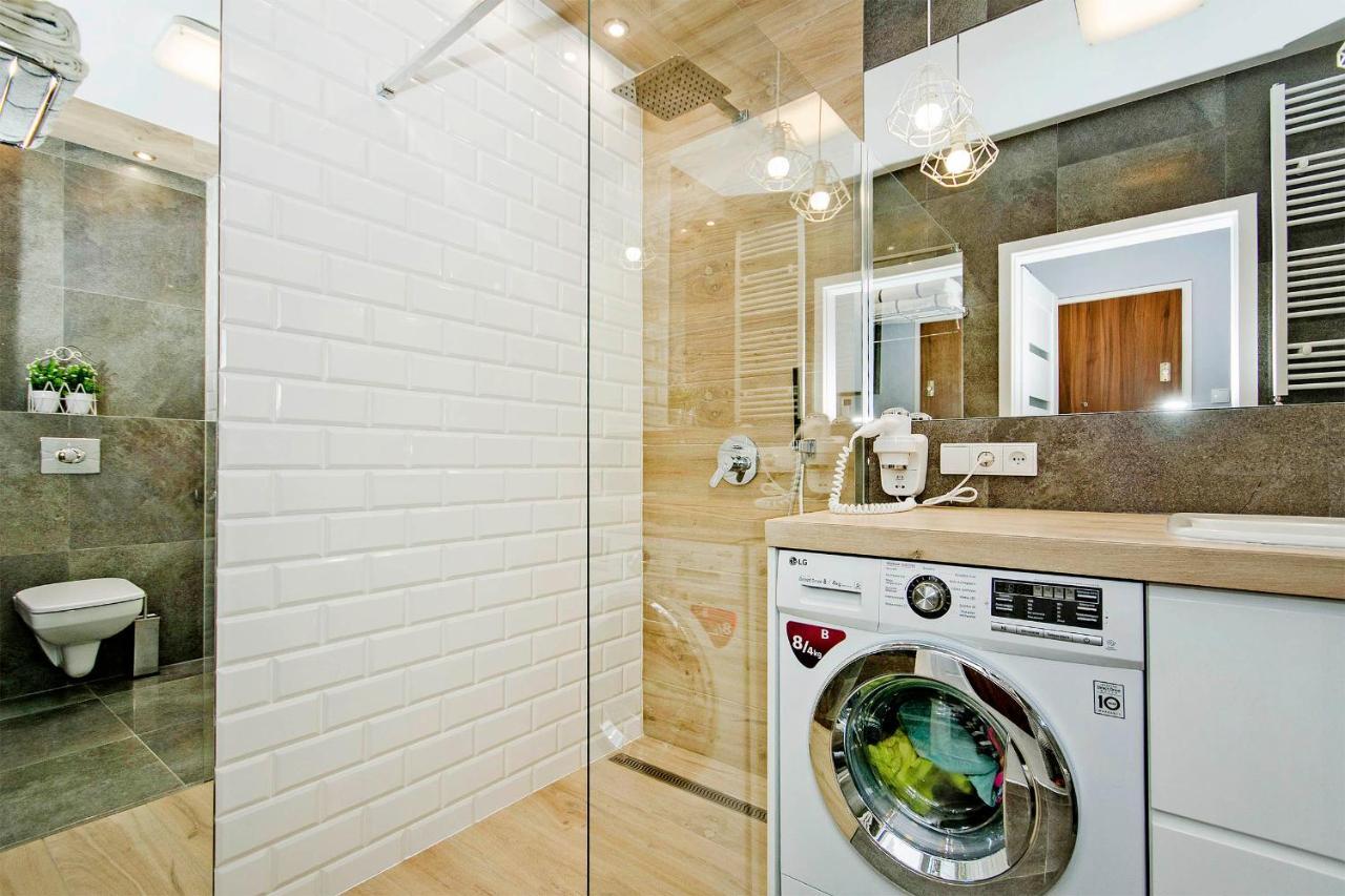 Stylish Apartment Oldtown Riverview Balcony Гданьск Экстерьер фото